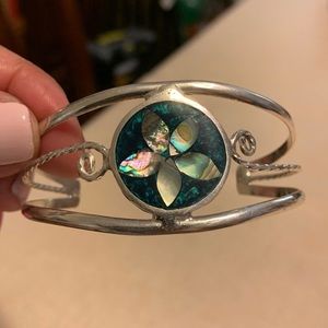 Cuff bracelet stamped Alpaca Mexico- turquoise and silvery flower